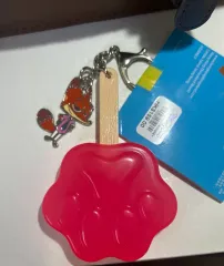 (値下げ不可) 香港ディズニーランド正規品 ズートピア ニック 肉球 ポップシクル キーホルダー