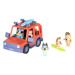 Bluey Heeler Family 4WD車両とフィギュア4個パック 2.5-3インチフィギュア サーフボードアクセサリーとステッカー2枚, 17637 
