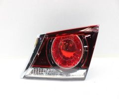 トヨタ クラウン（AWS210後期）純正テール 外側 右 運転席側 O142