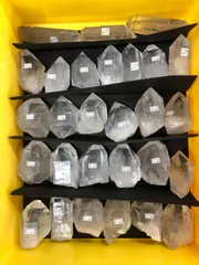 水晶ポイントラフBOX（ブラジル産ミナスジェライス州/コリント産）