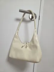 RAIVE ミニ HOBO BAG