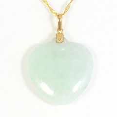 専用】金山谷翡翠 ネックレストップ ぷっくり雫型 - メルカリ