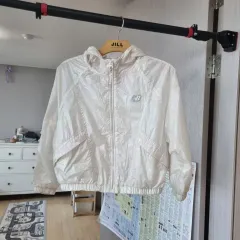 ニューバランス キッズ グロシー ウィンドブレーカー 140