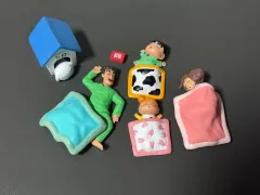 クレヨンしんちゃん 夢の世界へ旅立とう 家族セット フィギュア 出品 ガチャ