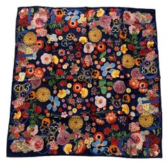 新品同様 GUCCI グッチ スカーフ シルク 大判 花柄 薔薇 ロゴ マルチカラー