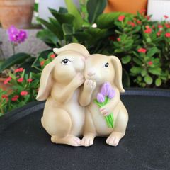 ブタのカップル 置物 フィギュア 花束 - メルカリ