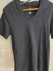 ARMANI EXCHANGE ブラック Vネック 半袖 Tシャツ Sサイズ