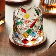 新品未使用 高級カラフルガラスカップ ins 風ウイスキー?洋酒カップ 木製トレイ付き 水筒 回転解圧カップ