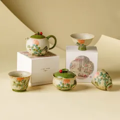 新品未使用 染付け燧石湯呑みセット 陶器オーナーカップ 手描き金彩清韻霞菊 高級お茶器