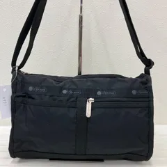 8771　LeSportsac　レスポートサック　 ショルダーバッグ　斜めがけ　紐調節可能　 ブラック系　黒　ナイロン　軽量　 レディース