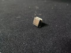 社章 オープンハウス バッジ - メルカリ