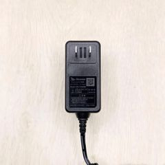 5579 SIXPAD シックスパッド 充電器 ACアダプター - メルカリ