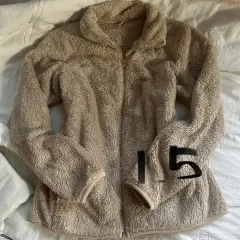 ユニクロ ベージュ フリース