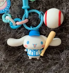 (新品) Sanrio サンリオ シナモロール スポーツ 野球 フィギュア キーホルダー マスコット ぬい バッグホルダー