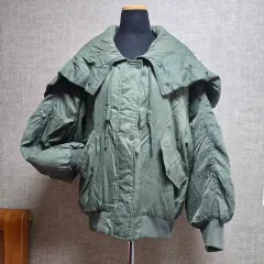 オーバーサイズ カーキ色 MA-1ジャケット (ダウン)