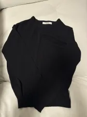 르누이 黒 ニット