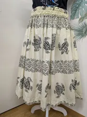 パウスカート　アイボリー　ホヌ　新品店頭展示品　フラ　フラダンス衣装　Alohamerry