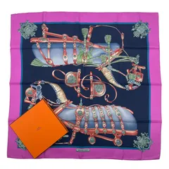 極美品 HERMES エルメス カレ90 スカーフ シルク100％ HARNAIS DE COUR 宮廷の馬具 パープル 箱付き