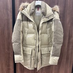 ✨️MONCLER✨️ モンクレール ダウンジャケット ファー　ベージュ ☆【美品】MONCLER モンクレール ダウンジャケット FREY ダウン ファー