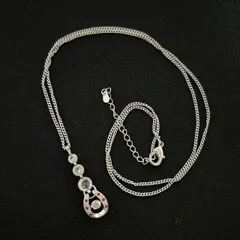 シルバーカラー ネックレス 揺れるストーン ダンシングデザイン　260127007