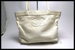 □CHANEL 4番台 キャビアスキン マトラッセ ココマーク GD金具 レザー  