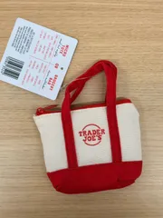 【2025冬新商品】TRADER JOE'S トレーダージョーズ トレジョ エコバッグ収納可能ミニポーチ付 MINI ECO BAG 2IN1 canvas Micro Tote with Grocery Bag red 赤