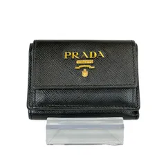 【人気・美品】PRADA プラダ サフィアーノ コンパクト ミニウォレット Wホック ダブルホック 三つ折り財布 ブラック 黒色 ロゴ ゴールド金具 金色 メンズ レディース ユニセックス 男女兼用 レザー 本革 牛革 コインケース カードケース 札入れ