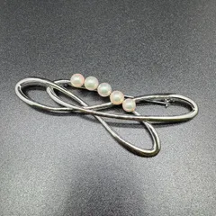 パール 　  ブローチ B26011629