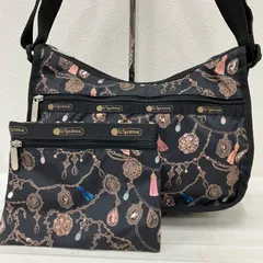 8800　LeSportsac　レスポートサック　ショルダーバッグ　 斜めがけ　紐調節可能　クラシックホーボー　 ジュエリー　チャーム　タッセル　総柄　 ブラック系　黒　ナイロン　軽量　レディース