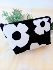 ファスナーポーチ(モダンフラワーブラック)
