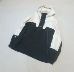 ニューバランス 黒白 ウィンドブレーカー ジャケット