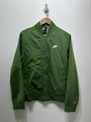 ナイキ グリーン ウィンドブレーカー ジップアップ ジャケット M