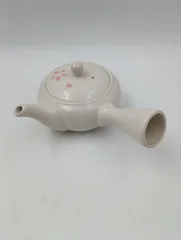 【K-1855】かわいい桜柄急須 網あり 茶葉大量投入