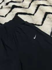 L NIKE ハイウエスト ドライフィット パンツ / ブラック
