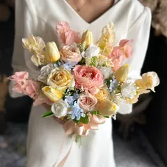 淡いオレンジ×水色クラッチブーケ☆ブートニア