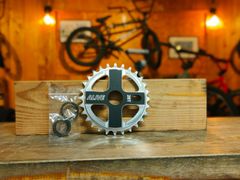 ALIVE INDUSTRY B.L SPROCKET 28T bmx - メルカリ