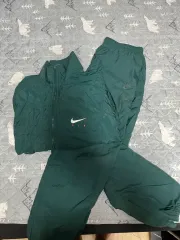 ナイキ トレーナー セットアップ