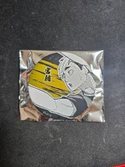 ハイキュー 缶バッジ 宮 侑