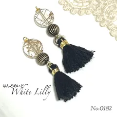 No.0182　タッセル付きピアス