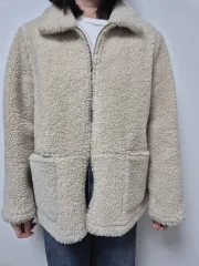 アイボリー リバーシブル ボア ムートン ジャケット (Free)