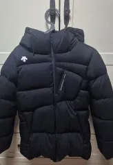 デサント ブラック ダウン アウター フーデ