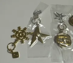 シャネル ホリデー チャーム キーホルダー