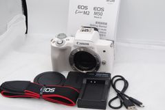 1000ショット以下！新品級 ☆ Canon EOS Kiss M2 ボディー ホワイト