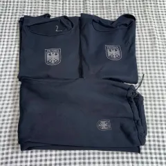 イージー yeezy ヴァルチャーズ 服 3種