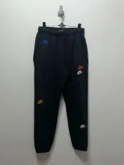 ナイキ マルチ ロゴ ブラック ジョガーパンツ M