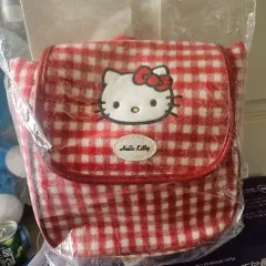 (新年のプレゼント) 正規品 ハローキティ ツアーベルベット CHECK レッド リュック リュックサック (新品)