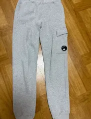 C P カンパニー カーゴ トレーナー ズボン グレー