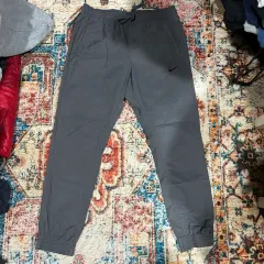 ナイキ スウッシュ グレー ジョガー トレーニング ズボン