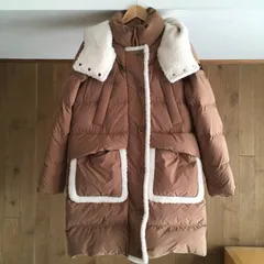 美品 PEUTEREY （ピューテリー）ダウン　コート42のサムネイル