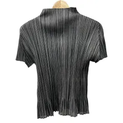 2026年最新】PLEATS PLEASE Tシャツ・カットソーの人気アイテム - メルカリ